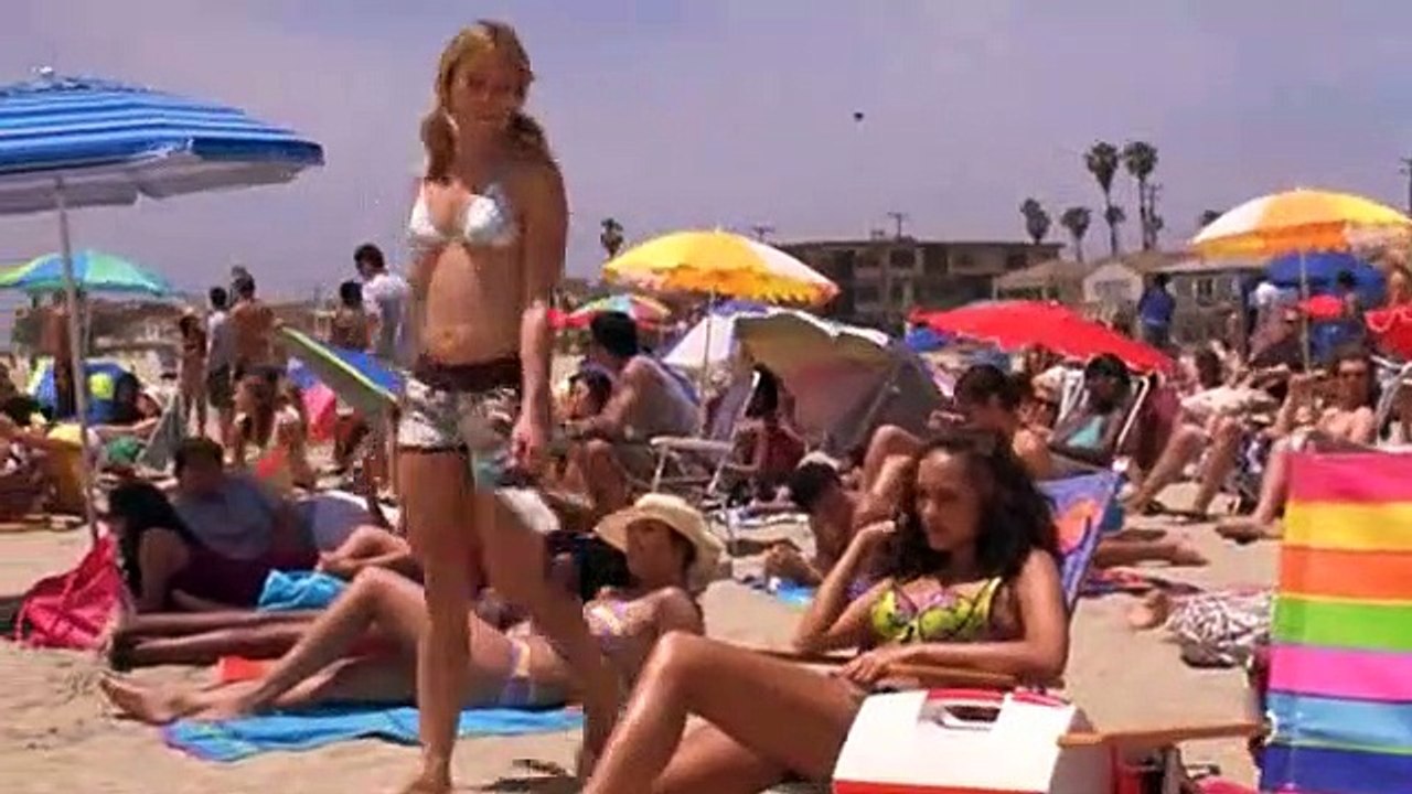 Greek S01E21 Barely Legal