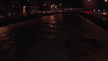 Ordu Ünye'de Şiddetli Sağanak Sele Neden Oldu Hd