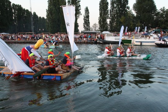 Des objets flottants non identifiés à Saverne