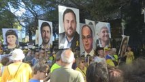 Miles de personas piden en Barcelona la libertad de presos y el regreso de huidos