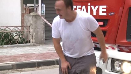 3 Katlı Binada Yangın Çıktı, Ev Sahipleri Gözyaşı Döktü