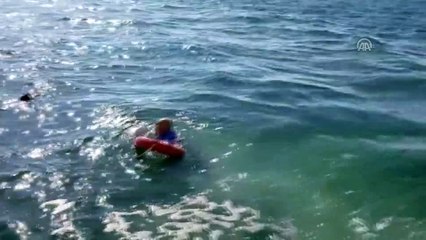 Batan sandaldaki 2 kişi kurtarıldı - YALOVA