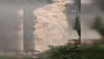 Aşırı Yağış Sonrası Şelaleden Adeta Çamur Aktı