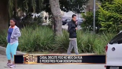 # Casal briga, coloca o filho em risco e deixa a galera desesperada