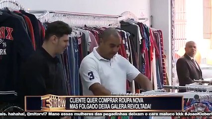 # Cliente é acusado de roubar peça de roupa e vendedor quase apanha dentro da loja