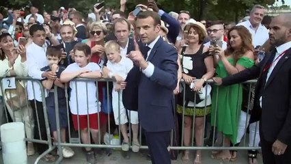Spécial "Allez les Bleus" : Emmanuel Macron vient de poster un message vidéo pour encourage l'Equipe de France