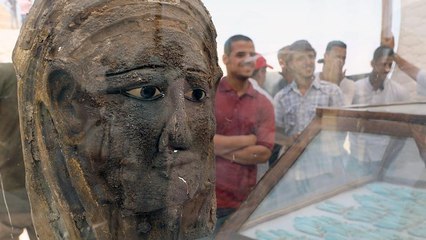 "Sensation": Forscher finden vergoldete Mumienmaske in Ägypten