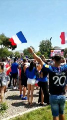 France-Croatie : les supporters bouillants devant la fan zone à Marseille