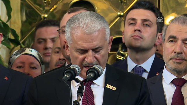 TBMM Başkanı Yıldırım, '15 Temmuz Millet Darbeye Dur Dedi' adlı fotoğraf sergisini açtı - TBMM