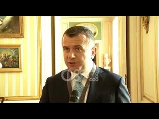 Ora News - Emërimet e magjistratëve, Balla apelon opozitën t'i votojë seancën e së hënës