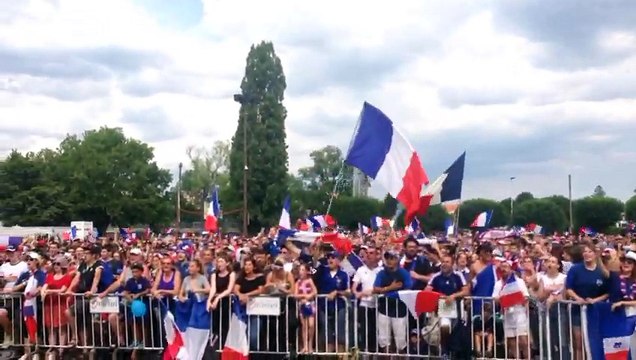 Finale de la coupe du monde : la Marseillaise depuis la fan zone de Montbéliard