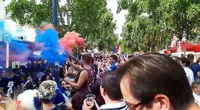 Finale de la coupe du monde : la Marseillaise depuis le quai de Londres à Verdun