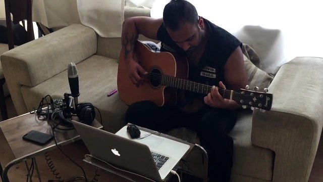 Tracy Chapman Cover Fast Car - (Internet Love) Live Performance
