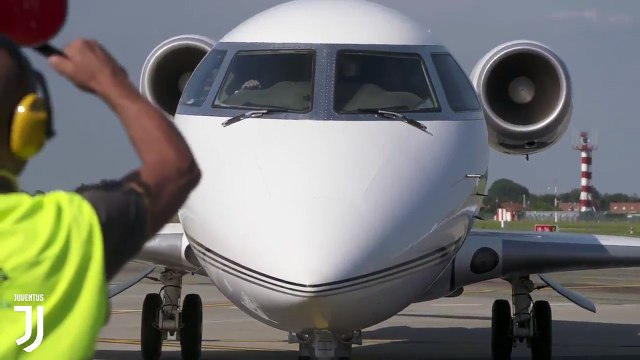 Cristiano llega a Turín para ser presentado por la Juventus