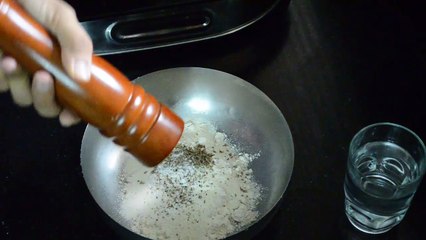 Wheat Flour Mathri recipe in Hindi - आटे की नमकीन मठरी