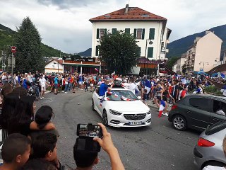 Les rues d'Albertville envahies par les supporters