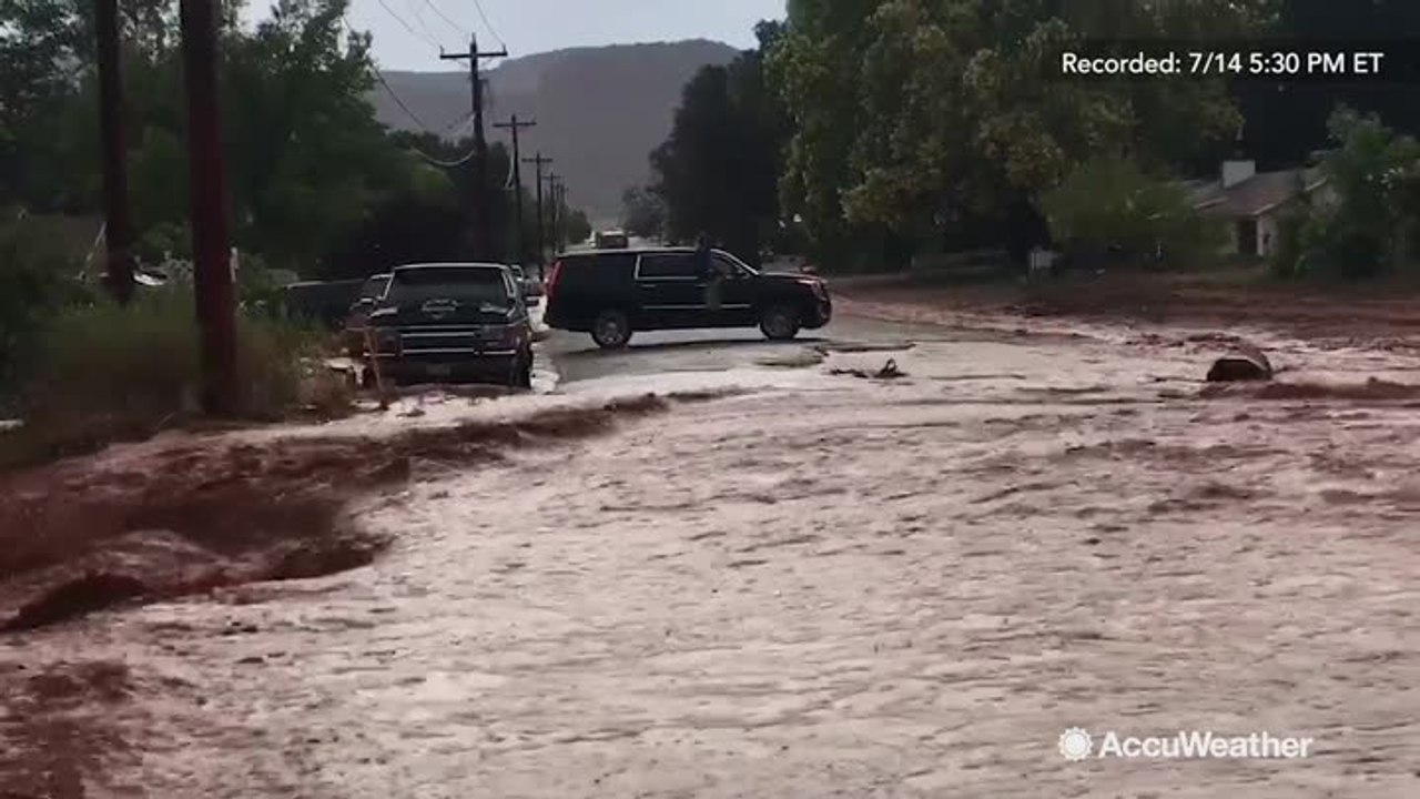 Streets of Kanab, Utah, turn into raging rivers...