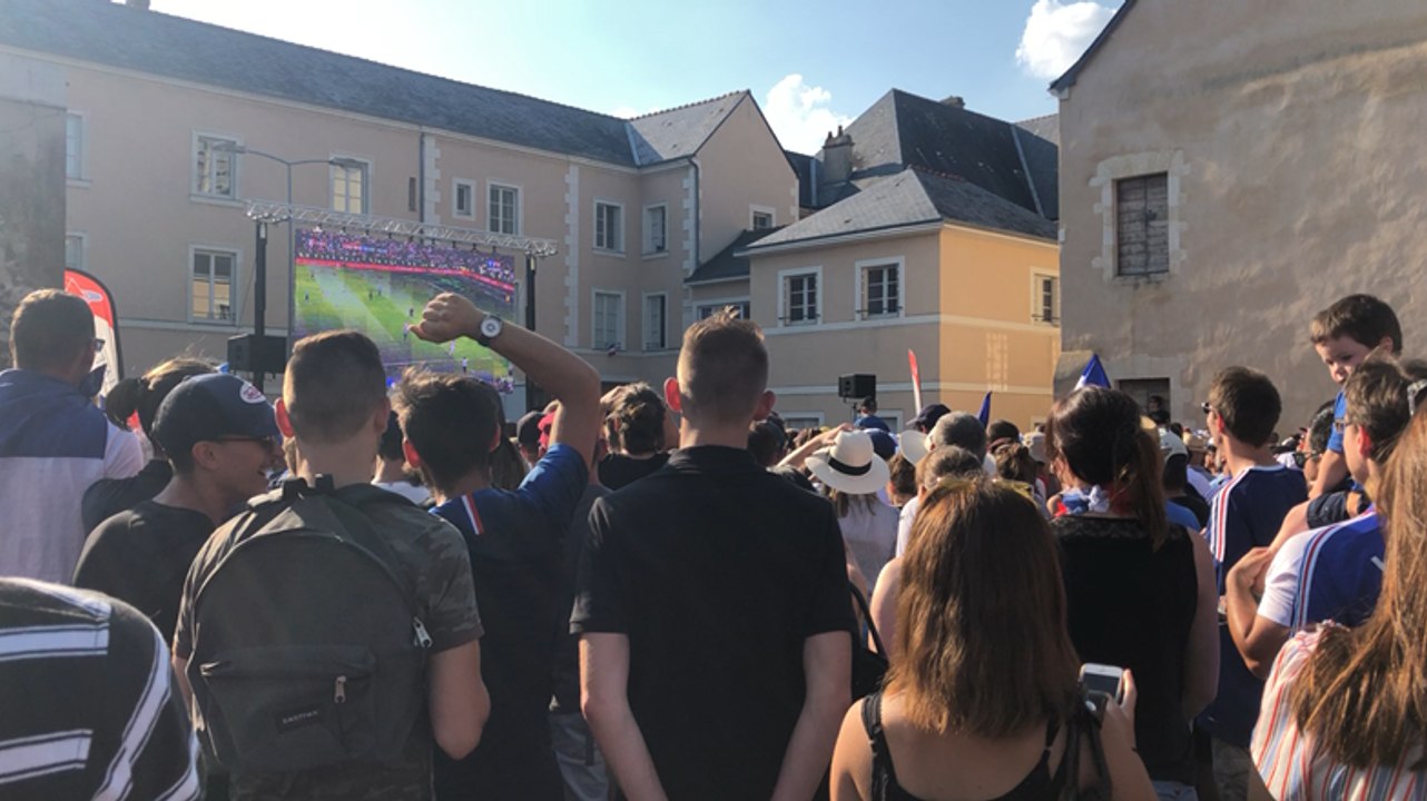 La Flèche en liesse après la victoire des Bleus