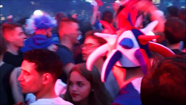 Strasbourg : les pétards, la Marseillaise et la foule en délire