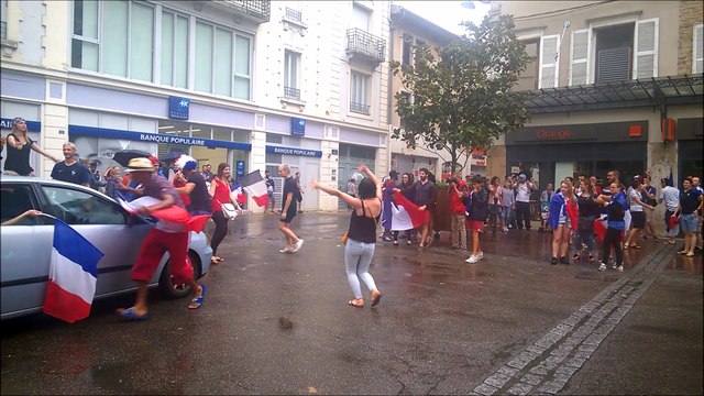 Joie dans les rues de Bourg en Bresse