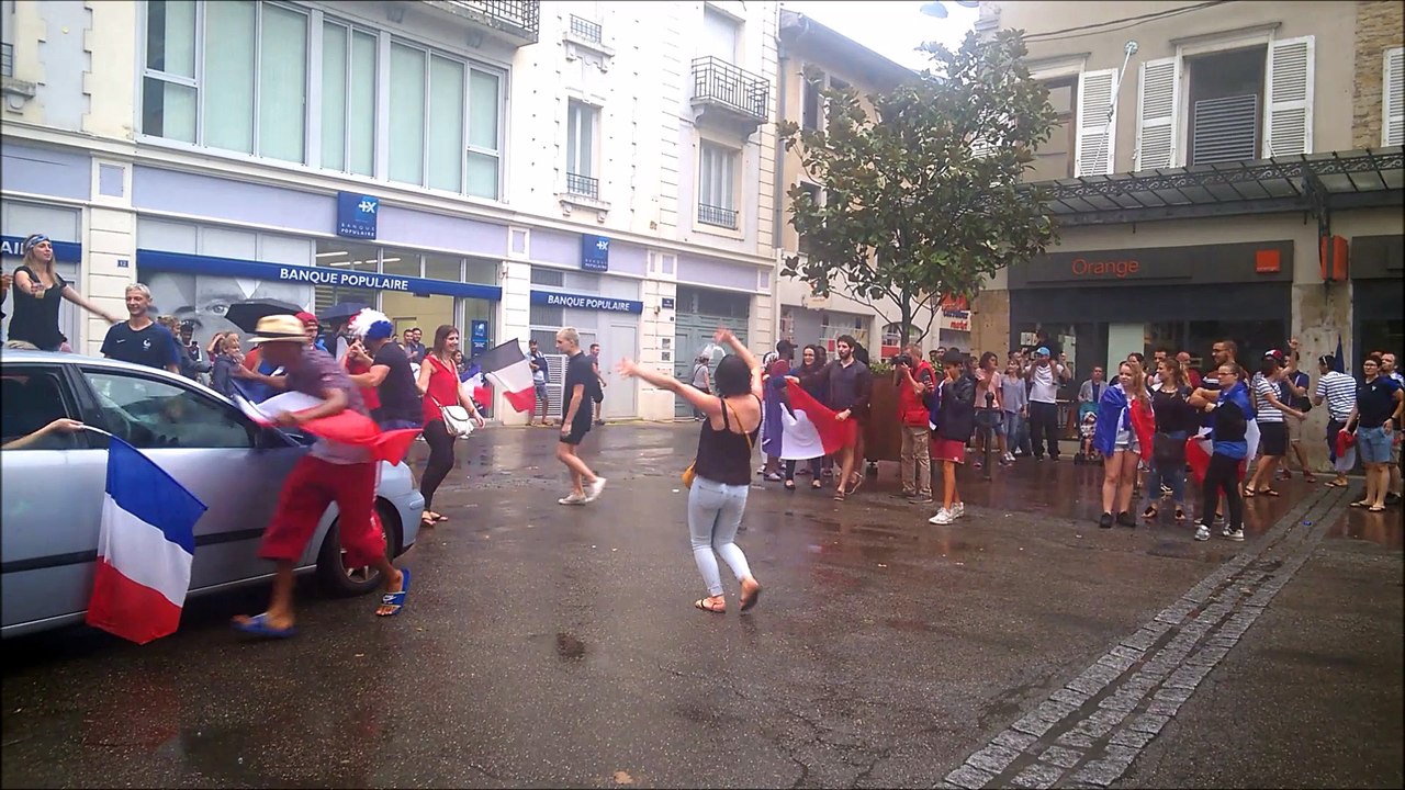 Joie dans les rues de Bourg en Bresse