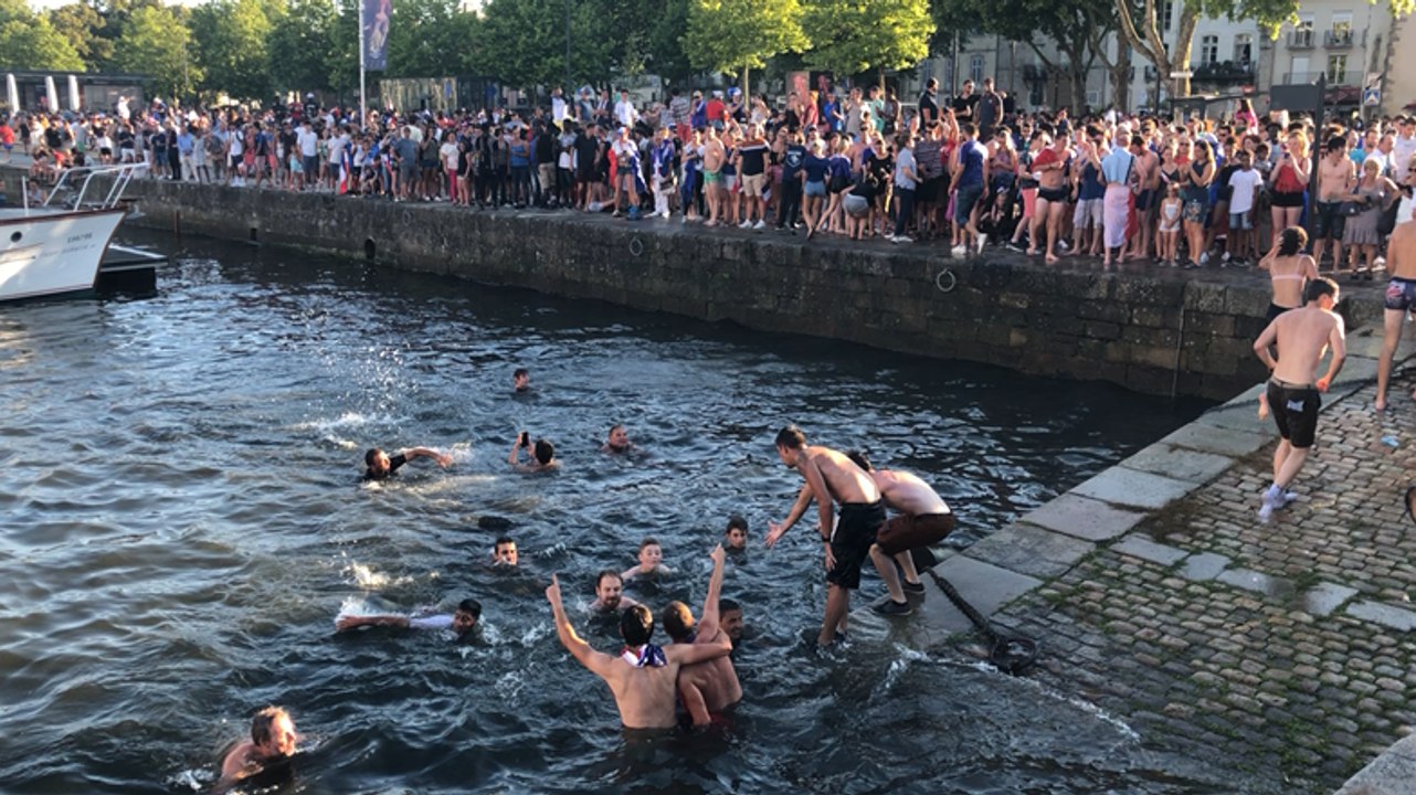 Coupe du monde. Baignades dans le port de Vannes