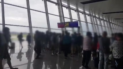 아시아나 여객기 베트남에서 출발 지연...270여 명 불편 / YTN