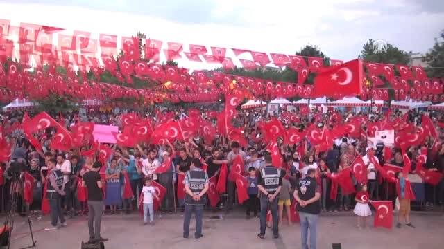 15 Temmuz Demokrasi ve Milli Birlik Günü - 15 Temmuz Şehitler Parkı