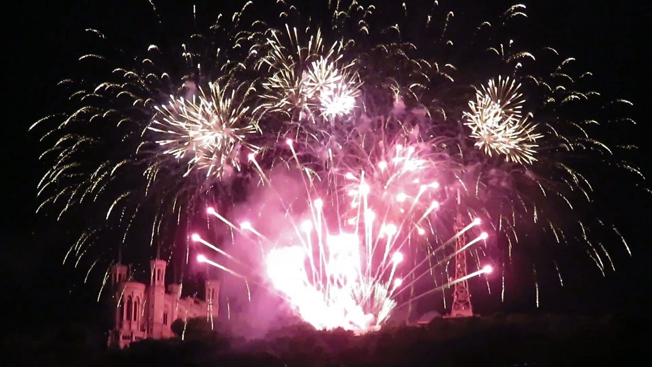 Feux d'artifice 14 juillet 2018 Lyon Première partie