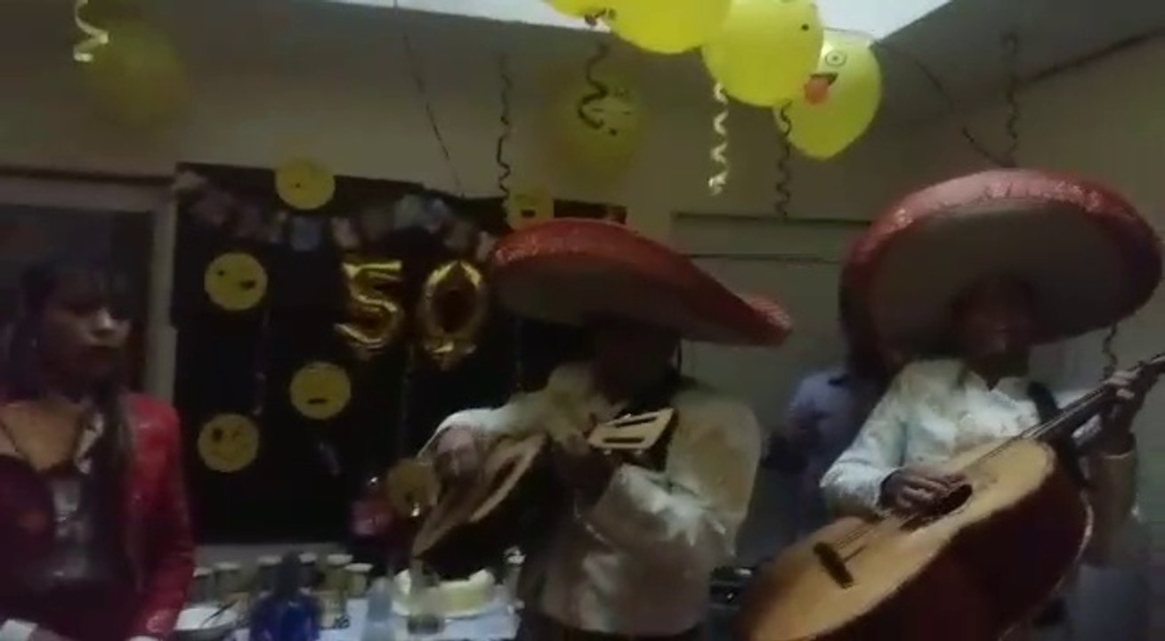 mariachis en mi cumple 2018 parte 1