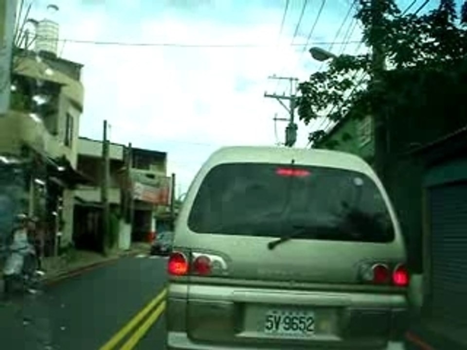 BECS # 25 - Skype - 语言点 biz - 商业英文第25课