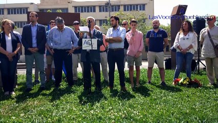 Sabotaje racista al monumento tras el homenaje a Miguel Angel Blanco en Mataró (Cataluña)