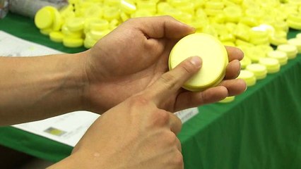 여름철 엉터리 '무허가 무좀·습진약' 주의합시다! / YTN