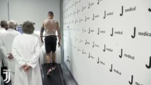 Cristiano pasa reconocimiento médico con la Juventus