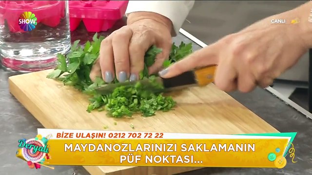 Derya Baykal'dan buz kalıbında maydanoz!