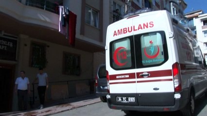 Esenyurt'ta vahşet...Apartmanda pusu kurduğu eski karısını 13 yerinden bıçakladı