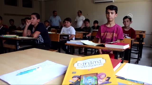 Yatılı Kur'an Kursunda Hem Öğreniyor Hem de Eğleniyorlar