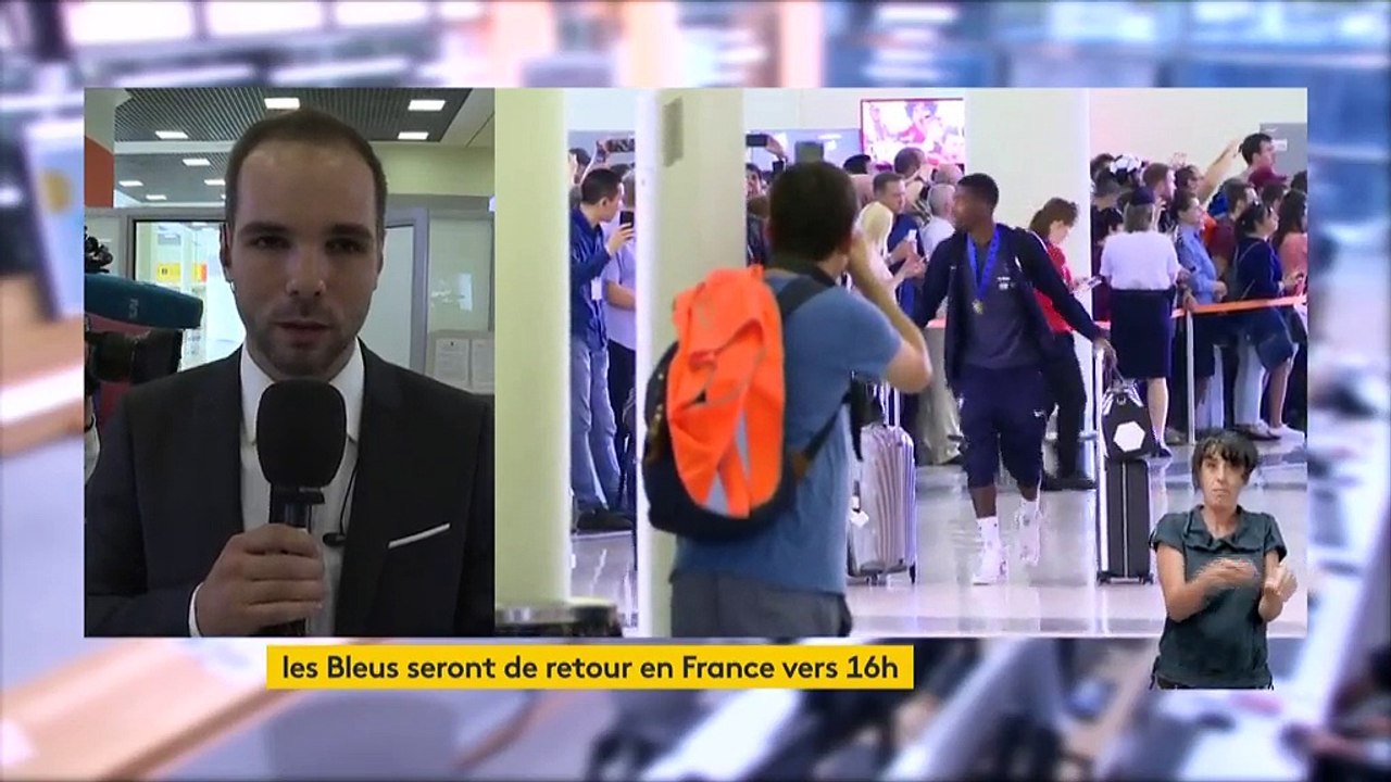 "On est très heureux" : la joie des Bleus champions du monde à l'aéroport de Moscou avant d'embarquer vers Paris