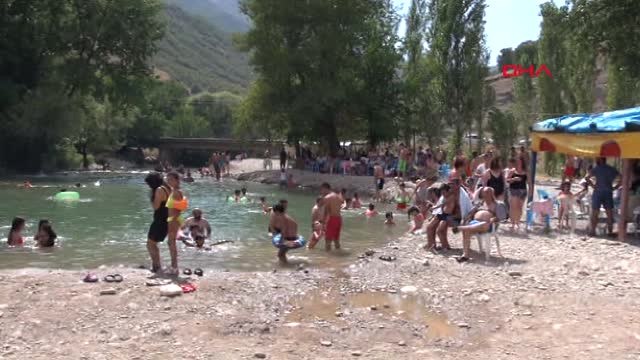 Tunceli Munzur ve Pülümür Sahilleri Bodrum ve Çeşme'yi Aratmıyor