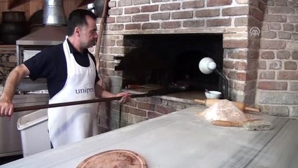 Turistlerin Gözdesi "Asma Yaprağında Alabalık"