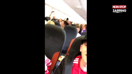 France championne du monde : Dans les trains et les avions, les supporters sont en folie ! (Vidéo)