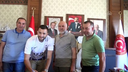 Afjet Afyonspor Arnavut stoper Arapi'yi transfer etti - AFYONKARAHİSAR