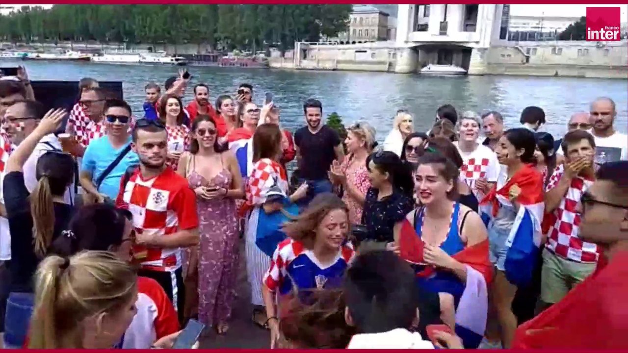 La finale et la victoire des Bleus avec les supporters de la France et de la Croatie