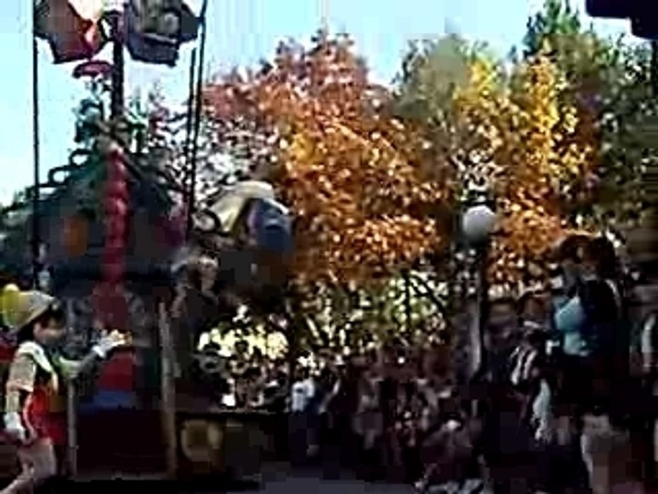 Parade 2