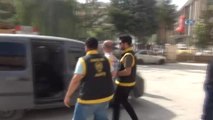 Hakkari'de Kendini Emniyet Amiri Olarak Tanıtan Şahıs Tutuklandı