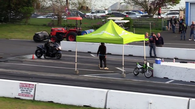 Hayabusa vs Aprilia rsv4 rr - street bikes racing ( 720 X 1280 60fps )