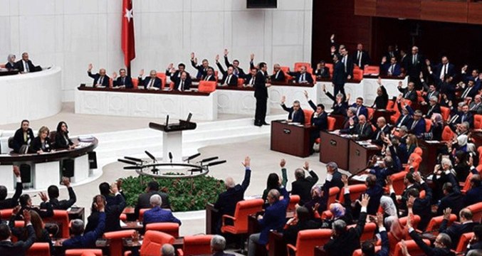 Son Dakika! OHAL Sonrası İçin Yeni Düzenleme: Kamudan İhraçlar 3 Yıl Daha Devam Edecek