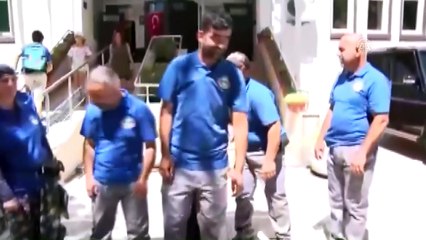 Vali Sonel'den ayakkabı boyacılarına jest - TUNCELİ