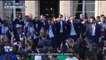 Les Bleus accueillis dans les jardins de l’Élysée au son de "We are the champions"