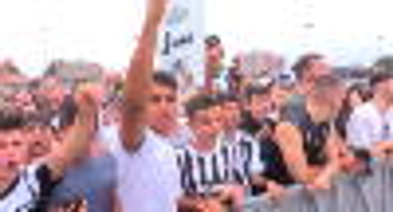 Football: Ronaldo day in Turin - Ice Creams, Pizzas and Fans welcome superstar